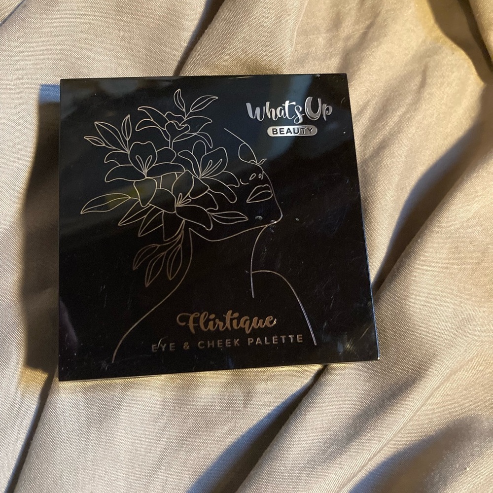 Flirtique Eye & Cheek Palette - Black